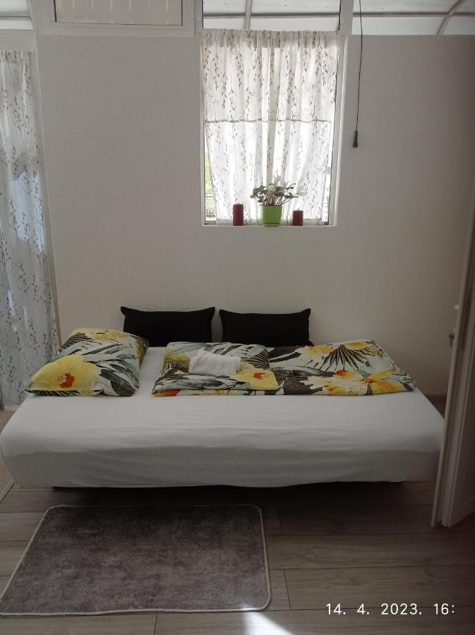 Sokak Apartment *